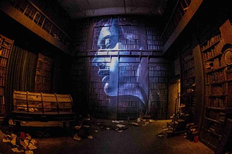 Review Scene Time Rone Exhibition Flinders Street Station Media