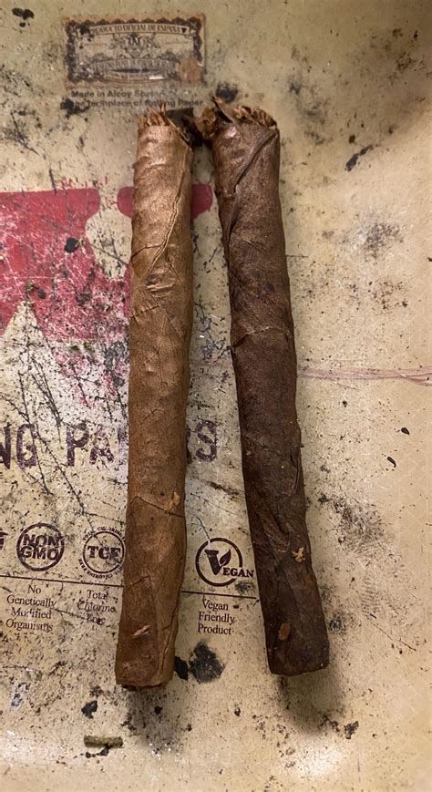 Good Backwoods On The Right Bad Backwoods On The Left Theyre From The Same Pack R Blunts