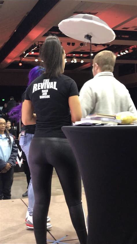 Pin By William George On Pretty Sexy Jeans Girl Wwe Girls Nxt Divas