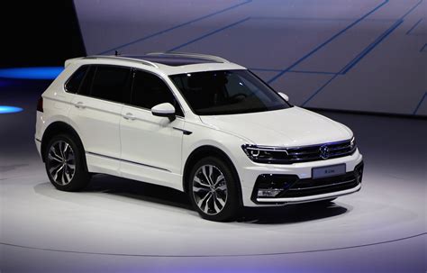 2017 volkswagen tiguan limited expert review. 2017 Volkswagen Tiguan: Compact Crossover Revealed At ...