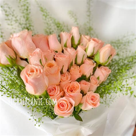Graceful Pink Rose Bouquet Delivery Singapore