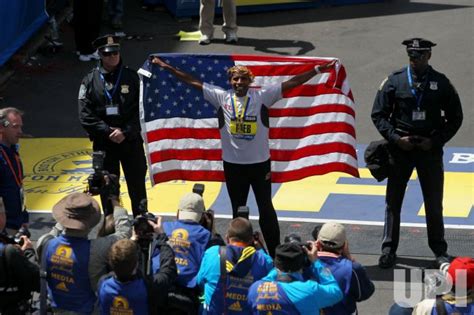 Photo Some 36000 Runners Take Part In The 118th Boston Marathon