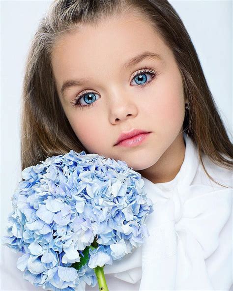 Conoce a Anastasia Knyazeva declarada como la niña más linda del