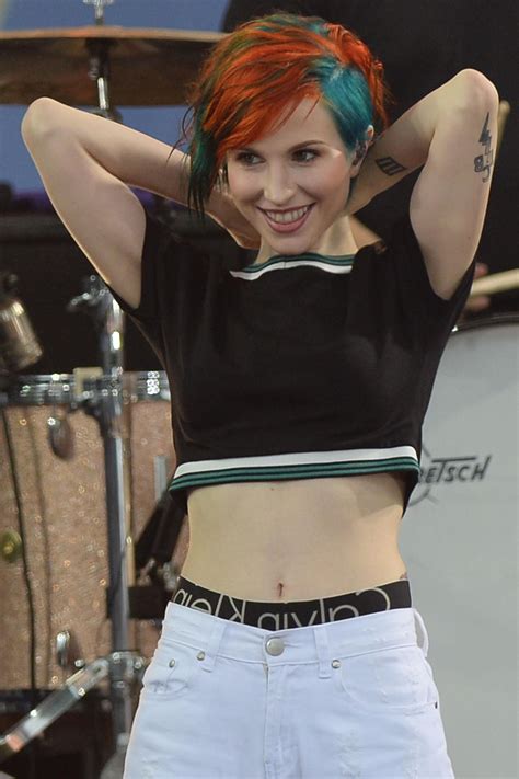 My Favourite Pics Of Hayley Williams Belly Button Celebbellybuttons
