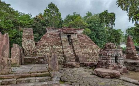 Candi Sukuh Karanganyar Jawa Tengah Mirip Piramida Suku Maya Di Meksiko