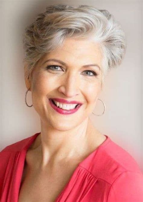 Short Haircuts That Make Women Over 60 Look Younger In 2021 2022 In