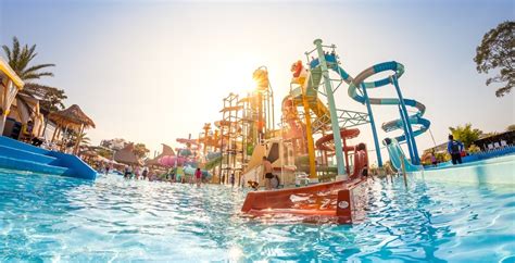 It is able to accommodate up to 5,200 melaka chief minister adly zahari, who witnessed the signing ceremony among the three parties today, said that splash world @ harbour city is expected. 9 wild water parks you can day trip to from Montreal ...