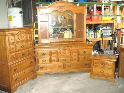 Features two drawers and a brown / tan / white marble top. Discontinued Thomasville Bedroom Furniture 1994 ...