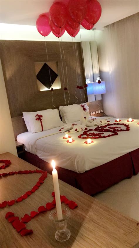 10 Valentines Day Bed Decoration