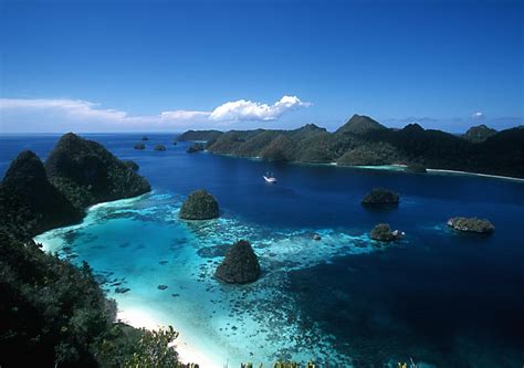 Raja Ampat The Beautiful Island In World Of Papua Indonesia Javatour