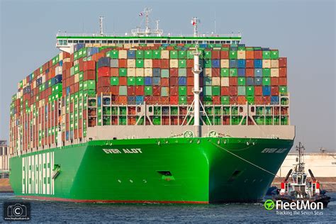 How Big Are The Largest Ocean Container Ships In The World Nash