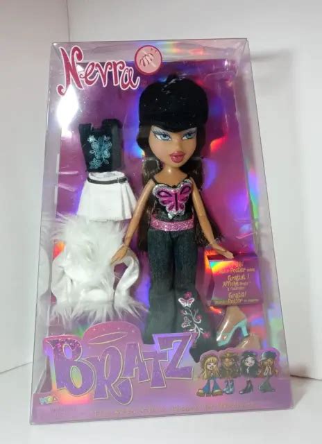 Bratz Original Fashion Doll Nevra With 2 Outfits And Poster Brand New