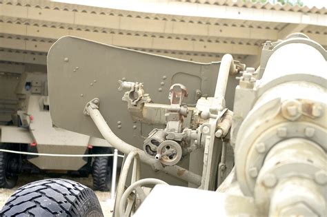 130 Mm Towed Field Gun M1954 M 46 English