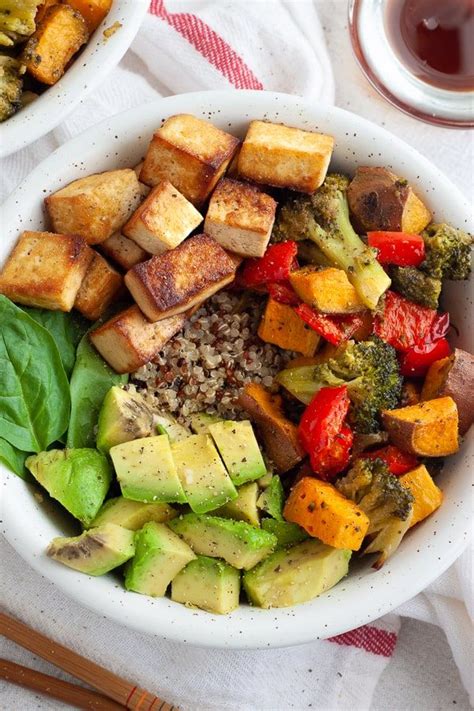 These vegetarian tofu recipes are a great alternative to the same old tofu recipes you might be turning to over and over again. Tofu Buddha Bowl | Recipe | Firm tofu recipes, Tofu, Quick ...
