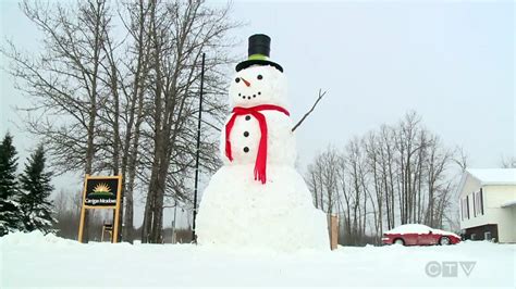 Supersized Snowman Delights Northern Ontario Community Ctv News