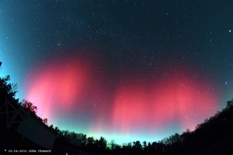 Red Skies Beautiful World Aurora Borealis Northern Lights Aurora