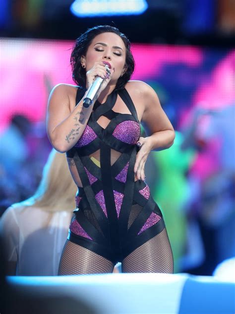 Sexy 2015 Vmas Demi Demi Lovato Halloween Costumes Popsugar Latina Photo 8