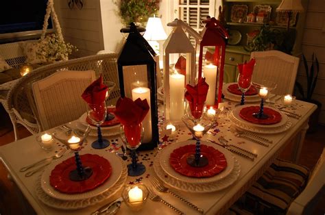 25 Popular Christmas Table Decorations On Pinterest All