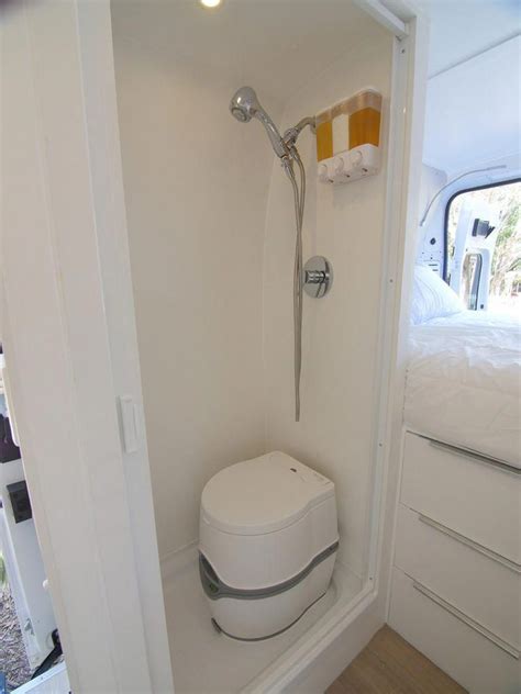 The Idea Seems To Be Superb Master Bathroom Remodels Camper Bathroom
