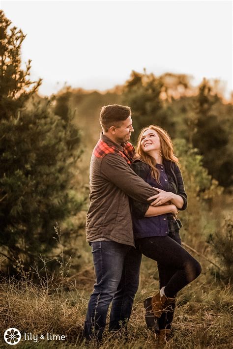 Fall Photoshoot Ideas For Couples Duncan Shorter