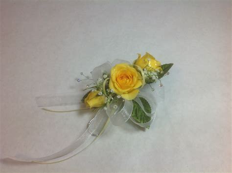 Yellow Rose Corsage In Hudson Wi Hudson Flower Shop