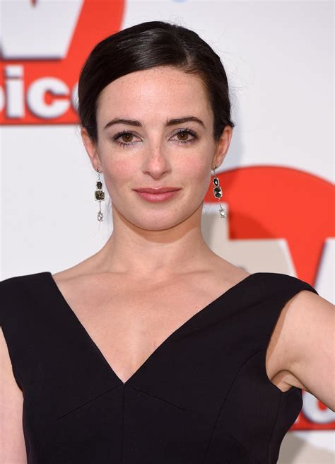 16 New HQ Pics Of Laura Donnelly At The TV Choice Awards Outlander Online