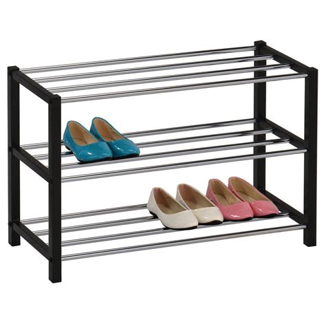 Es lässt sich auch gut als dekoratives element im flur das schuhkarussell ist sehr platzsparend und lässt sich sogar in kleinsten räumen gut integrieren. Schuhregal DUBLIN mit 3 Böden in schwarz - mobilia24