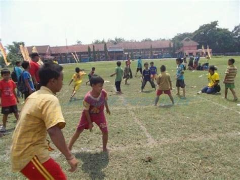 Permainan tradisional eropa, permainan rakyat yang biasa permainan tradisional pupuk perpaduan rakyat media sumber : Ini Dia Permainan Tradisional Negara Indonesia Sama Dengan ...