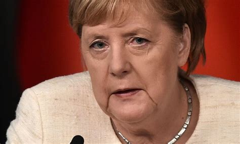 Dpa Merkel Tar Ikke Gjenvalg Som Partileder Men Blir Sittende Som