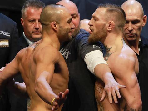 Dustin poirier punches conor mcgregor during his upset victory in their ufc 257 bout. UFC 205 Conor McGregor vs Eddie Alvarez weigh-ins face-off ...