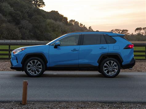 Part of the fifth toyota rav4 generation introduced for 2019. New 2019 Toyota RAV4 - Price, Photos, Reviews, Safety ...