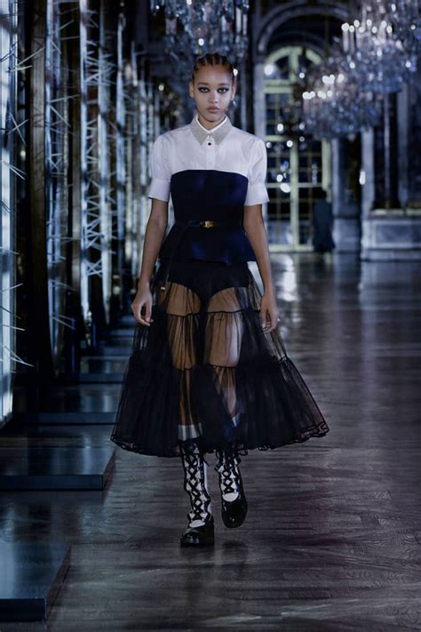 Christian Dior Fall 2021 Collection Runway Paris Fashion Week Tom