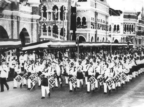 Berkongsi gambar, video dan serba sedikit mengenai sejarah kemerdekaan persekutuan. Gambar Sejarah Kemerdekaan - Malaysia Merdeka | Facebook