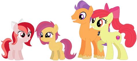 Three Little Ponys Standing Next To Each Other
