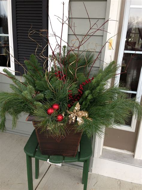 Outdoor Container Idea For Christmas And Winter Christmas Deco Outdoor