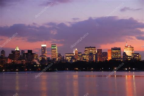 New York City Skyline Sunset — Stock Photo © Rabbit75dep