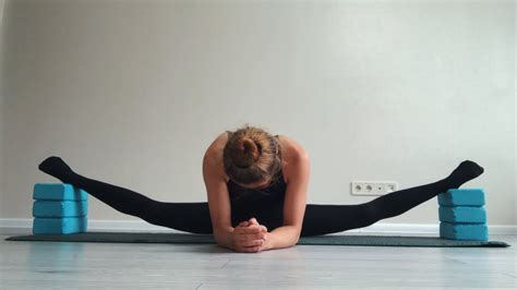 How To Do Splits Stretching Exercises Of Contortion Girls
