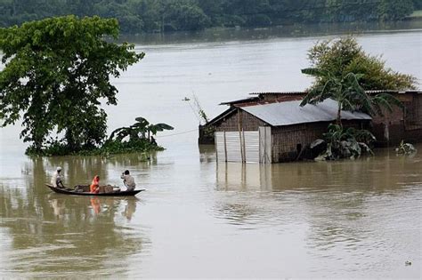At Least 189 Dead As Floods Displace Millions In India Nepal Latest World News The New Paper