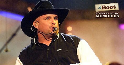 Country Music Memories Garth Brooks Hits No 1 With The Dance