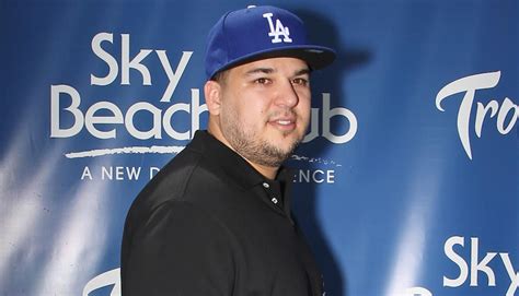 rob kardashian shows off weight loss in shirtless poolside selfie iheart