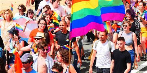 Confinement difficile violences discriminations les associations LGBT alertent Marlène Schiappa