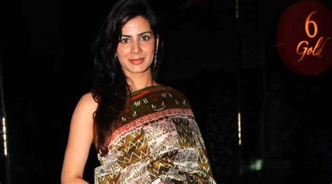 Contents 2 kirti kulhari age and birth info 7 kirti kulhari net worth and earnings are you curious about the kirti kulhari age? Kirti Kulhari Wiki, Biography, Dob, Age, Height, Weight ...