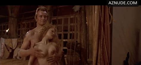Jennifer Jason Leigh Breasts Butt Sexy Part In Flesh Blood Upskirt Tv