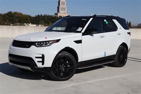 This dynamic vehicle is made to impress and the bold design will help you stand out on your delray beach commute. New 2020 Land Rover Discovery HSE Luxury 4D Sport Utility ...