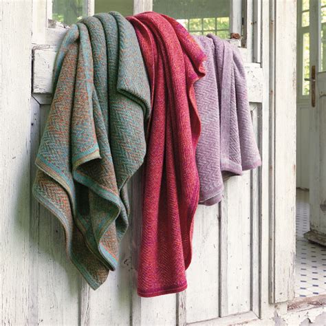 Decken und plaids lassen sich vielfältig einsetzen und machen jeden deiner räume gemütlicher und wohnlicher. Eagle Products - Decken, Plaids & Co. made in Germany ...