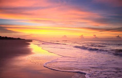 1400x900 Sunrise On The Beach In The Summer Time At Ocean Isle Beach 4k