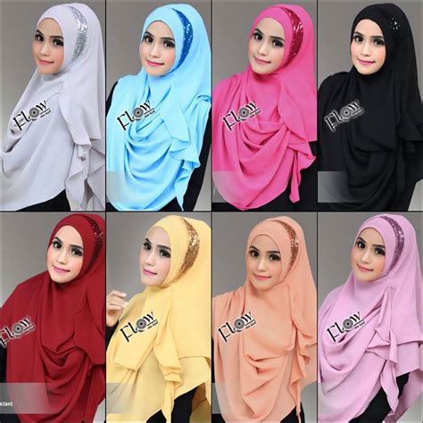 If you fear hair show with this loose style of wearing a scarf, you may wear an under. Gambar Hijab Style Pic Terbaru | Styleala