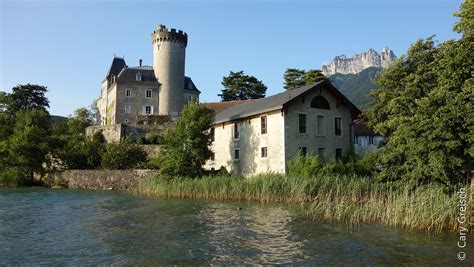 Le Lac Dannecy Le Château De Ruphy Et Les Dents De Lanfo Flickr
