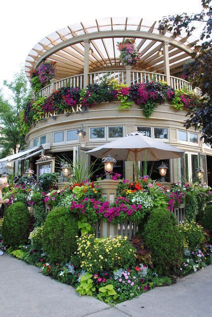 Flower Covered Restaurant Niagra On The Lake This Is The Most