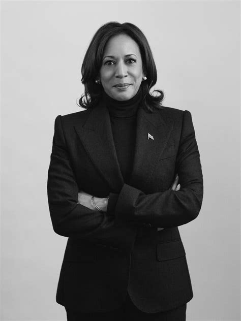 Kamala Harris Is Struggling To Make The Case For Herself The New York Times